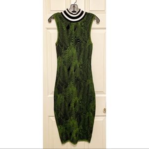 Guess Sleeveless Sweater Dress Size Small